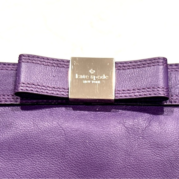 Kate Spade Medium Vintage Purple Leather Crossbody Bag with Bow and Gold Accents - Picture 6 of 14